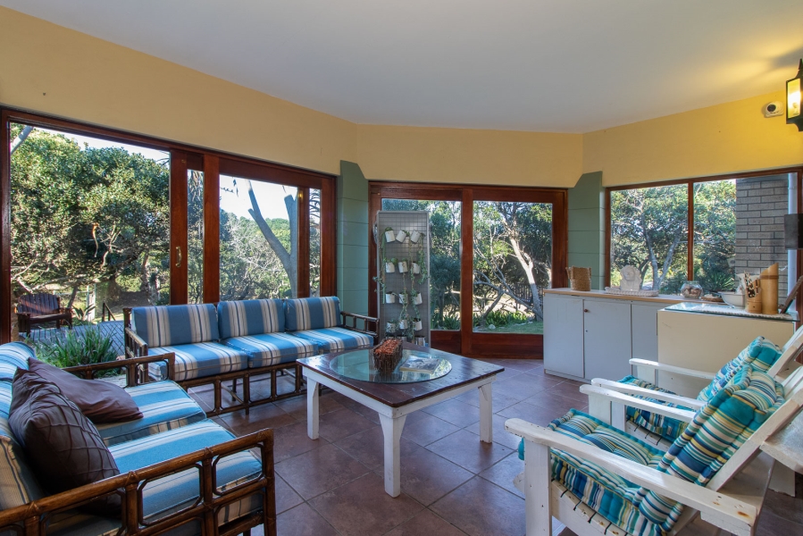 4 Bedroom Property for Sale in West Beach Eastern Cape